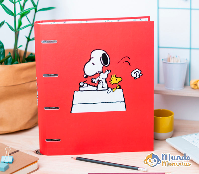 CARPETA 4 ANILLAS PREMIUM SNOOPY